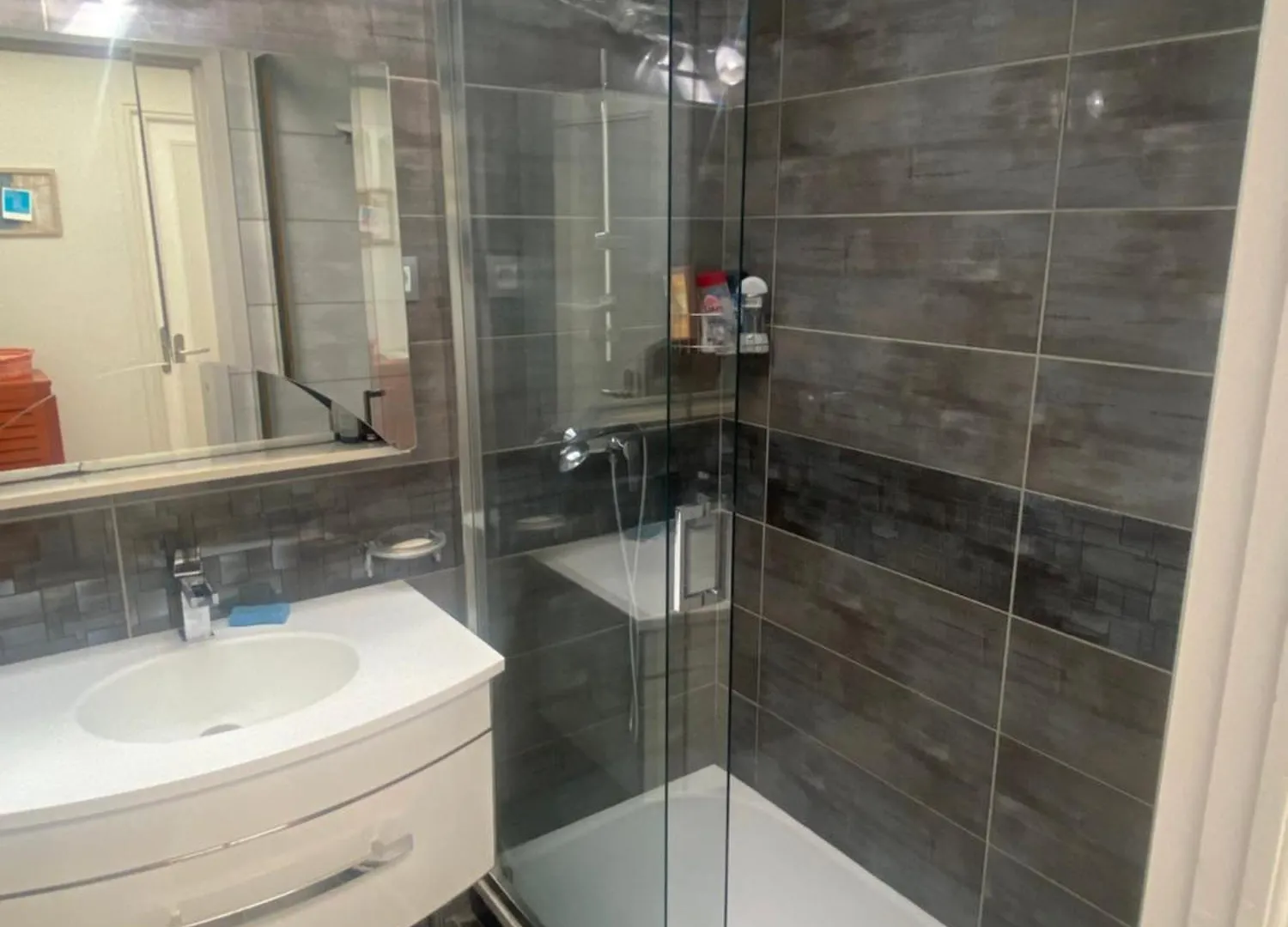 Appartement Vue Panoramique Sur Cannes, 100M2 3P 0*, Cannes