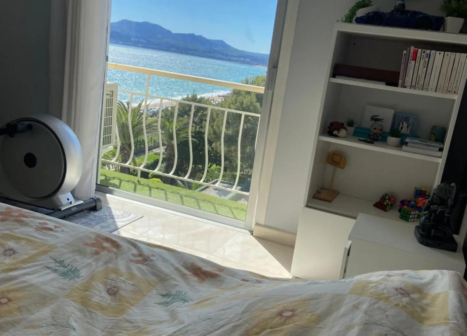 Appartement Vue Panoramique Sur Cannes, 100M2 3P 0*, Cannes